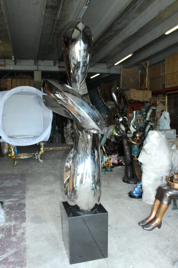 Modern arts - large statue - CC1 -  Size: 52"L x 26"W x 94"H.