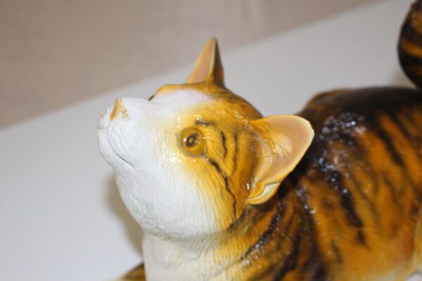 Squat cat Bronze Statue -  Size: 12"L x 6"W x 9"H.