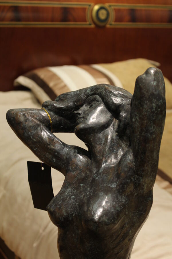 Woman Posing Naked Rodin Bronze Statue replica -  Size: 14"L x 13"W x 27"H.