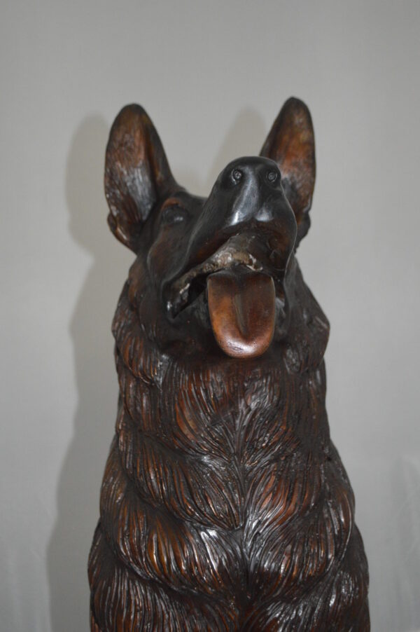 German Shepherd Alsatian  dog bronze statue -  Size: 23"L x 16"W x 30"H. - Image 10