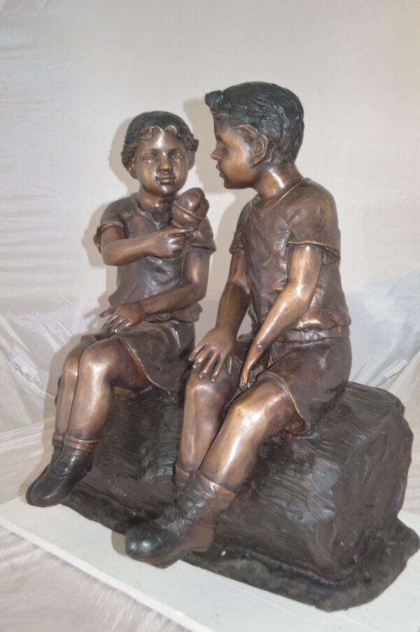 Boy and Girl enjoying an ice-cream bronze statue -  Size: 28"L x 24"W x 33"H. - Image 12