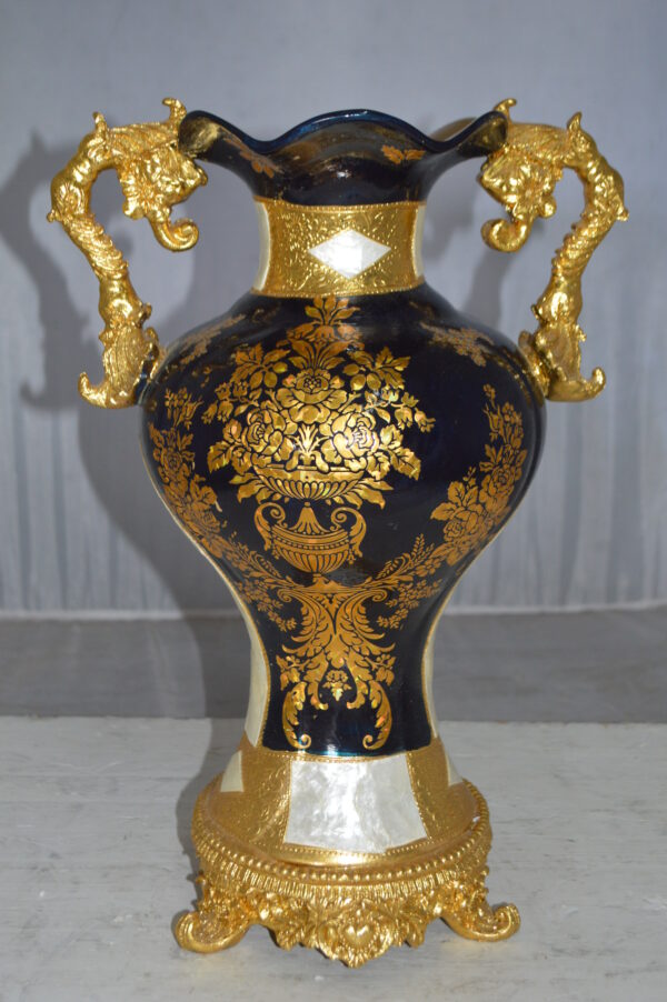 Decoration Vase 18" H Blue White and Gold -  Size: 7"L x 12"W x 18"H. - Image 7