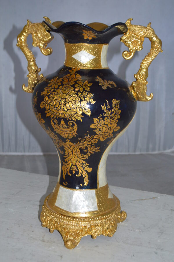 Decoration Vase 18" H Blue White and Gold -  Size: 7"L x 12"W x 18"H. - Image 10
