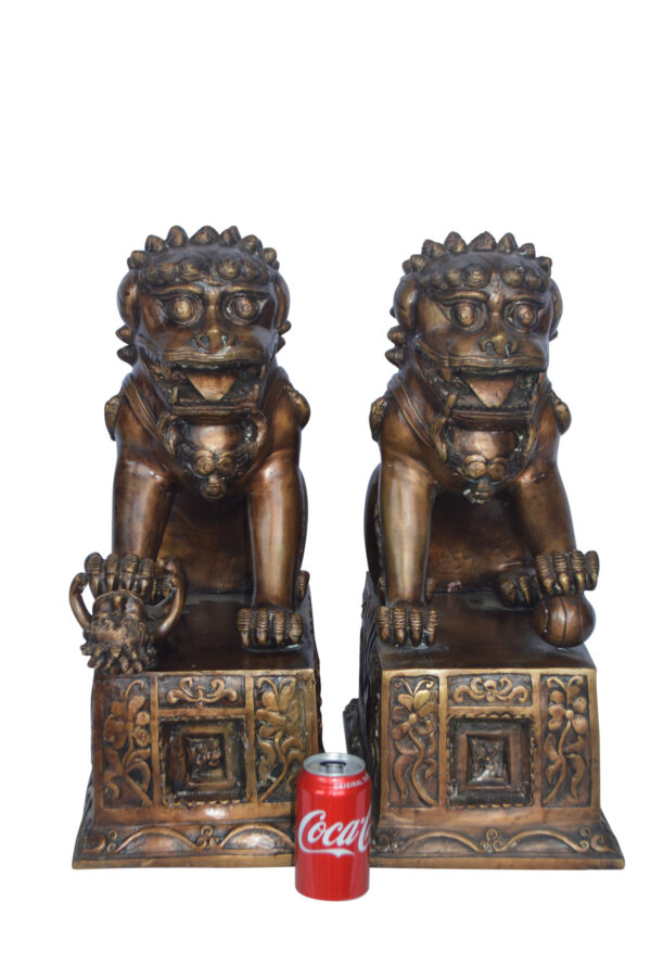 Pair of Foo Dogs bronze statues  -  Size: 20"L x 10"W x 23"H. 40 LB each - Image 2