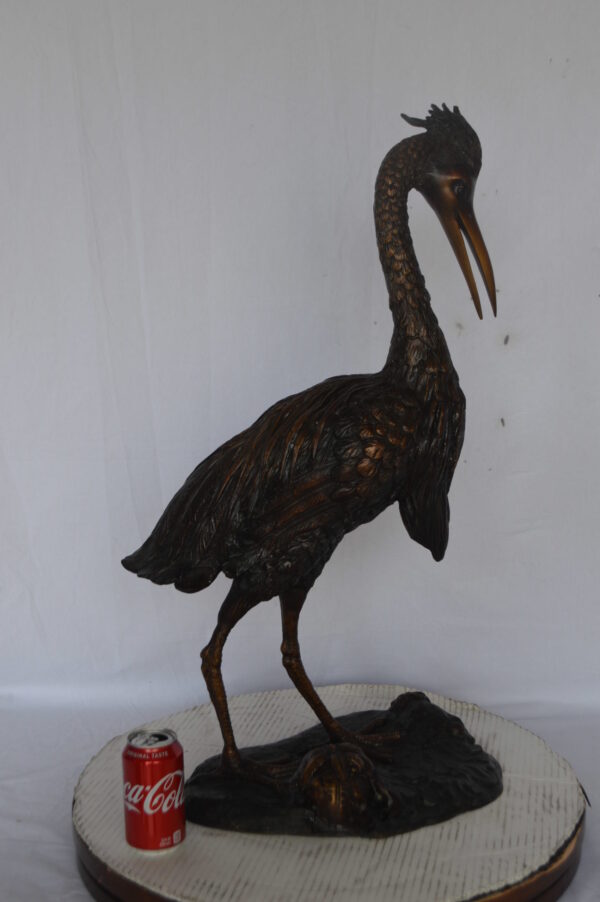 Great Blue Heron bronze statue - Size: 17"L x 12"W x 32"H. - Image 4