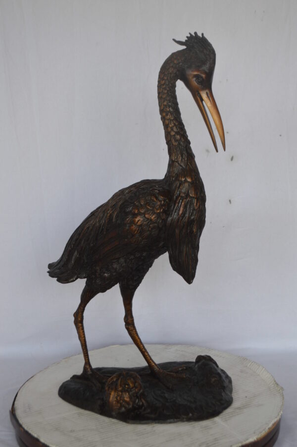 Great Blue Heron bronze statue - Size: 17"L x 12"W x 32"H. - Image 9