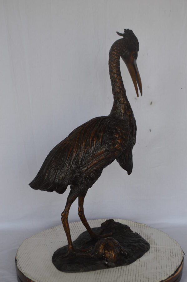 Great Blue Heron bronze statue - Size: 17"L x 12"W x 32"H. - Image 10