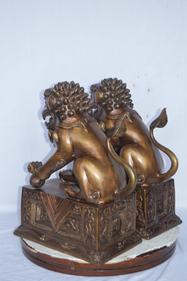 Pair of Foo Dogs bronze statues  -  Size: 20"L x 10"W x 23"H. 40 LB each - Image 9