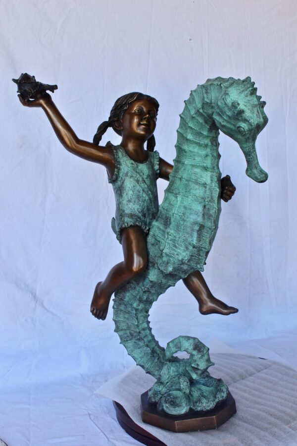 Boy and girl riding seahorses bronze fountain -  Size: 18"L x 23"W x 38"H. - Image 8