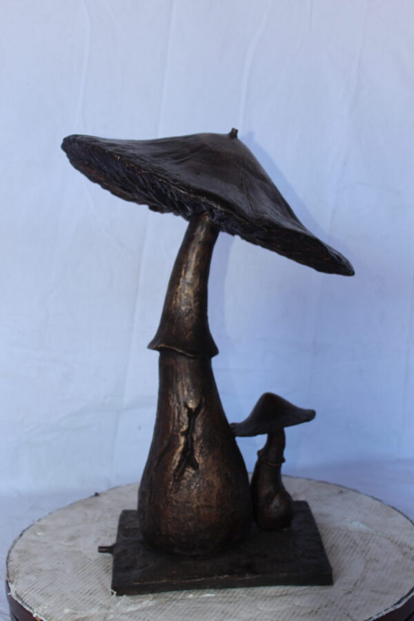 Leaning mushroom bronze statue fountain -  Size: 18"L x 17"W x 24"H. - Image 5