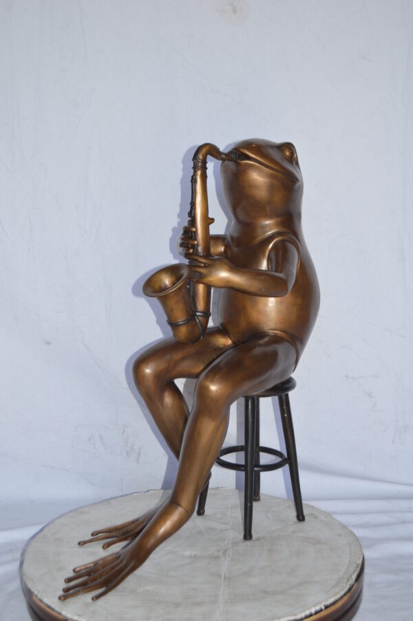 Frog playing saxophone bronze statue - Size: 23"L x 15"W x 30"H. - Image 2