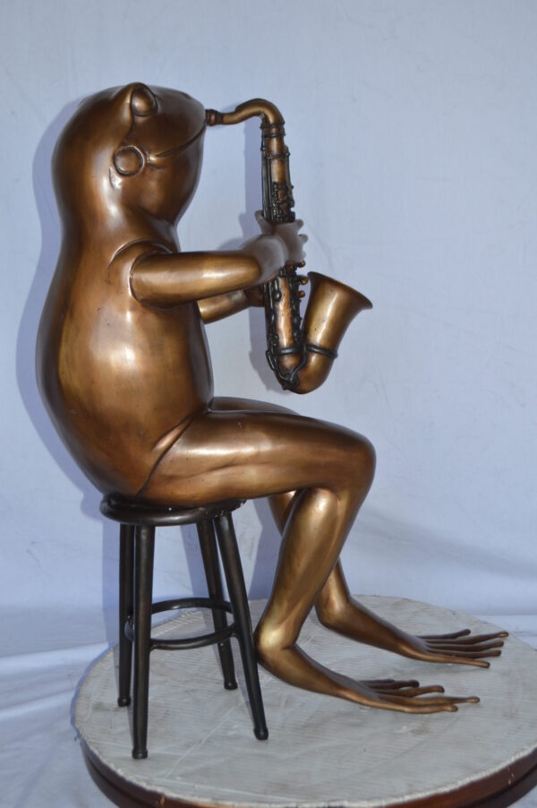 Frog playing saxophone bronze statue - Size: 23"L x 15"W x 30"H. - Image 6