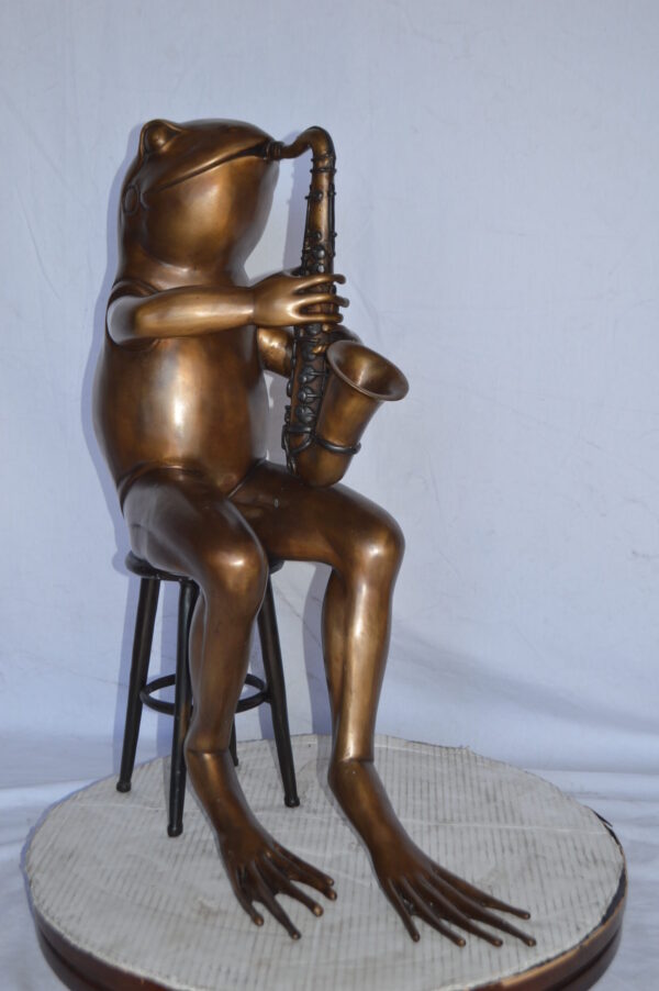 Frog playing saxophone bronze statue - Size: 23"L x 15"W x 30"H. - Image 7