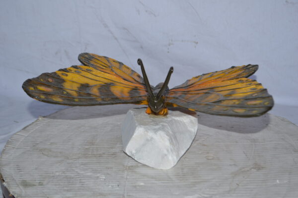 Orange Monarch butterfly bronze statue on a  rock - Size: 14"L x 16"W x 8"H. - Image 4