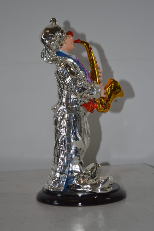 Clown Plays the Saxophone Resin Statue Silver finish - Size: 6"L x 6"W x 14"H. - Image 6