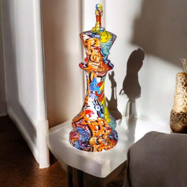 Checkmate King Modern Art Giant Graffiti Resin Statue Size: 6" x 6" x 19"H - Image 3