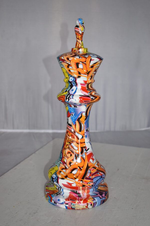 Checkmate King Modern Art Giant Graffiti Resin Statue Size: 6" x 6" x 19"H - Image 4