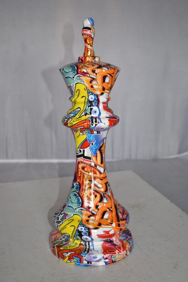 Checkmate King Modern Art Giant Graffiti Resin Statue Size: 6" x 6" x 19"H - Image 5