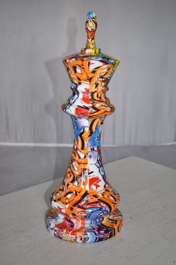 Checkmate King Modern Art Giant Graffiti Resin Statue Size: 6" x 6" x 19"H - Image 12