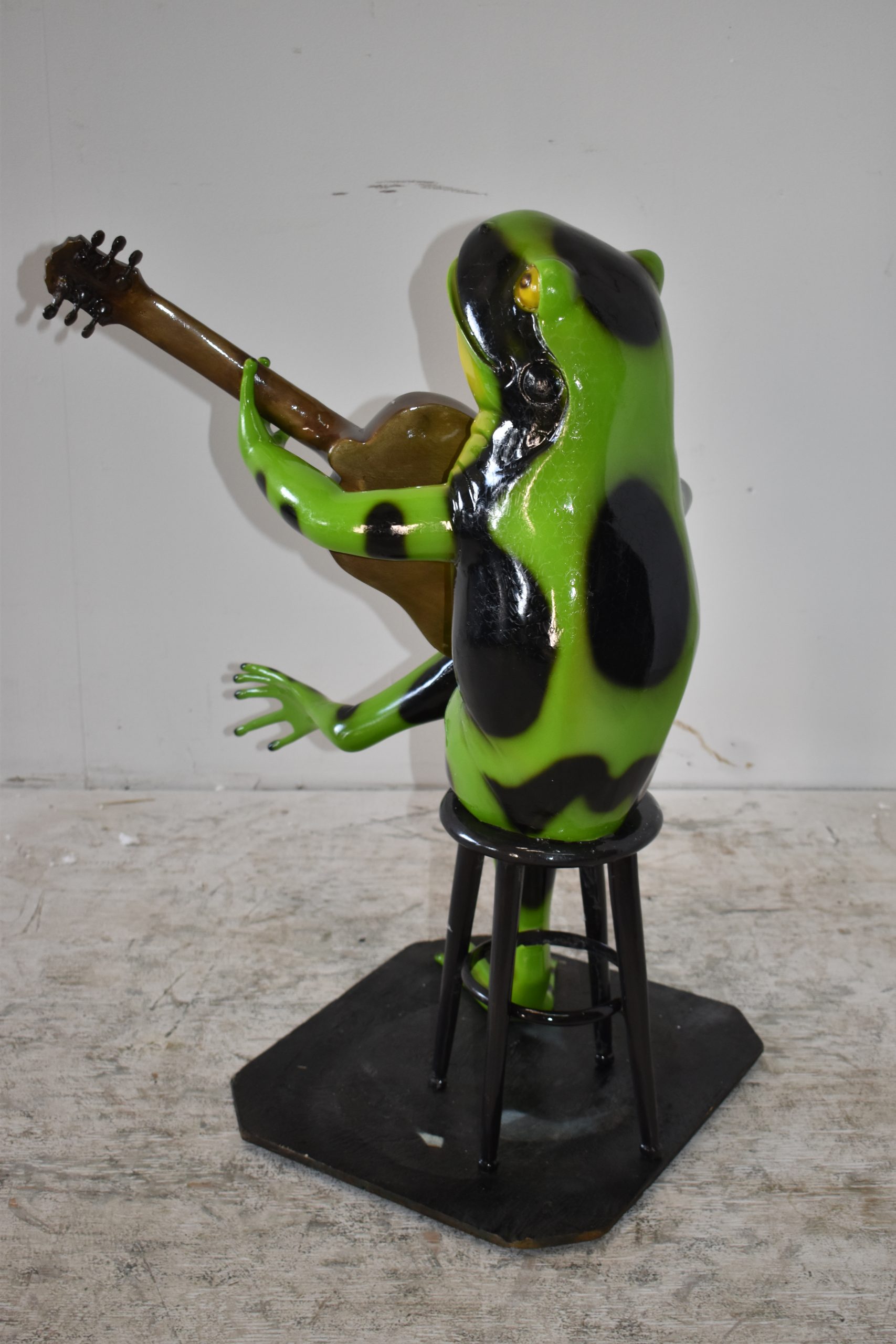 Green Frog Playing The Guitar Bronze Statue Size: 23 inch x 21 inch x 29 inchh