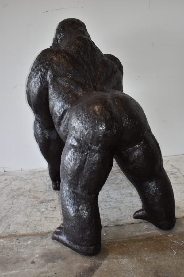 Giant King Kong Gorilla Looking Around Bronze Statue Size: 58" x 38" x 60"H - Image 10