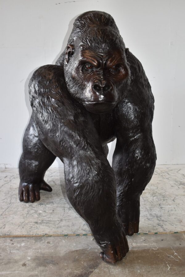 Giant King Kong Gorilla Looking Around Bronze Statue Size: 58" x 38" x 60"H - Image 13
