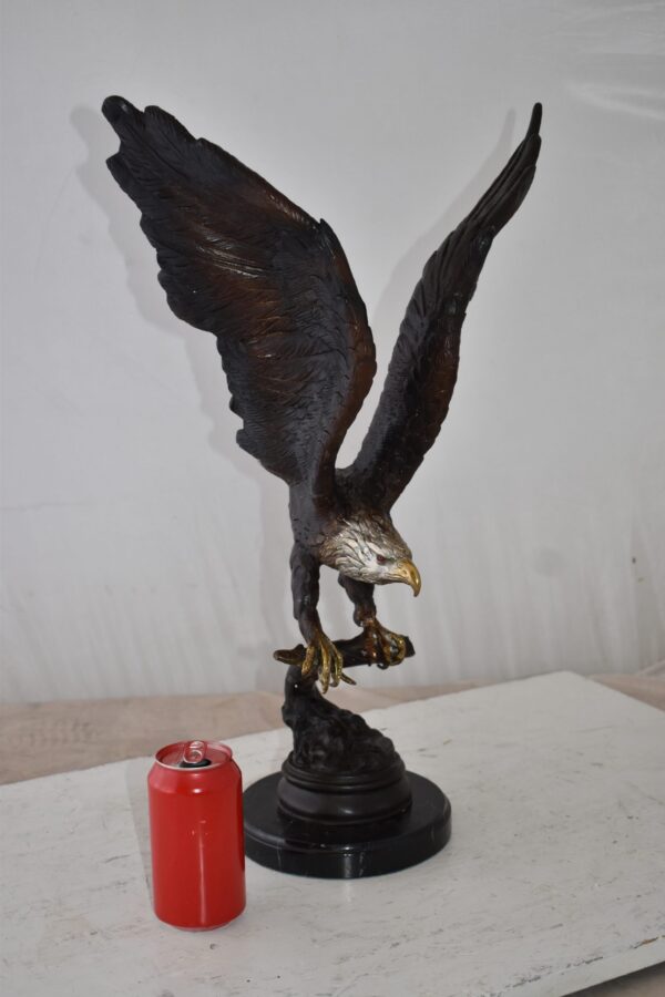 Eagle Holding His Fish Prey Flying Away Bronze Statue Size: 14" x 11" x 23"H - Image 4