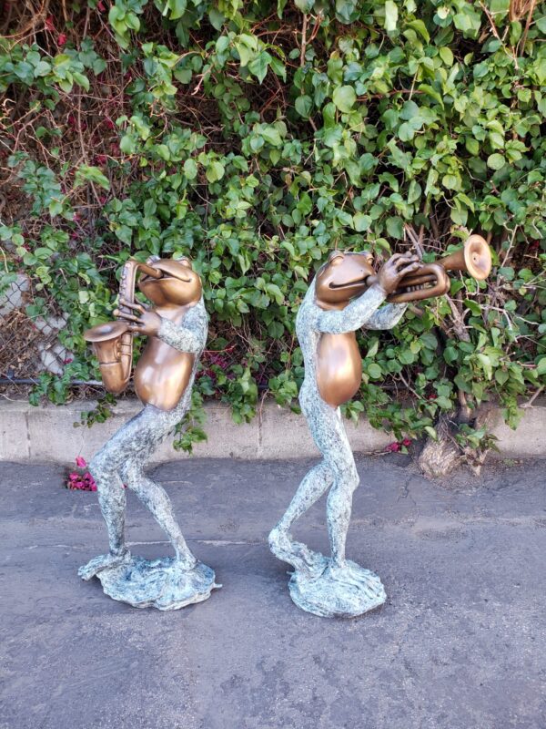 Pair of Musical Frogs Playing Instruments Bronze Statue Size: 16" x 13" x 33"H - Image 3