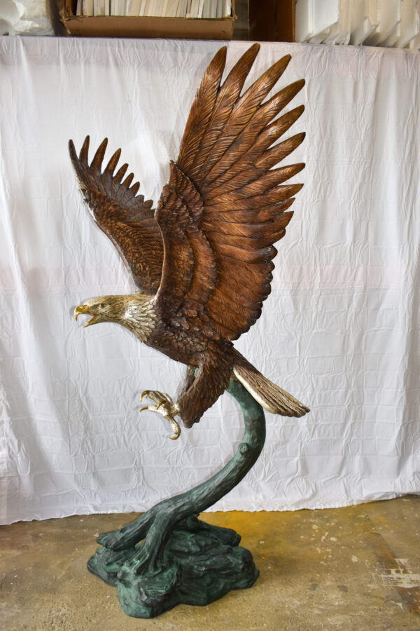 Giant Eagle in Action Looking for Prey Bronze Statue Size: 60" x 40" x 78"H - Image 5