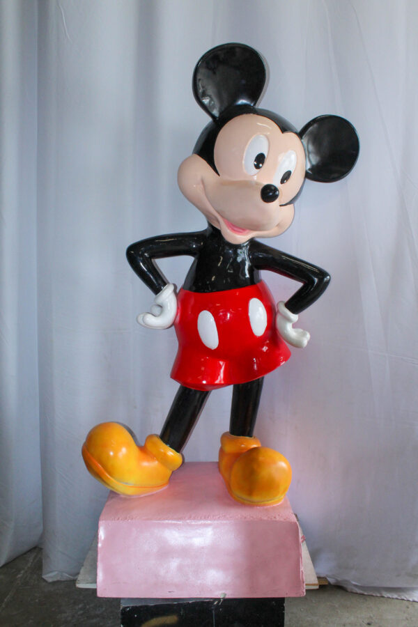 Large Cartoon Mouse Statue Holding Flower Bouquet 35" x 26" x 73"H - Image 4