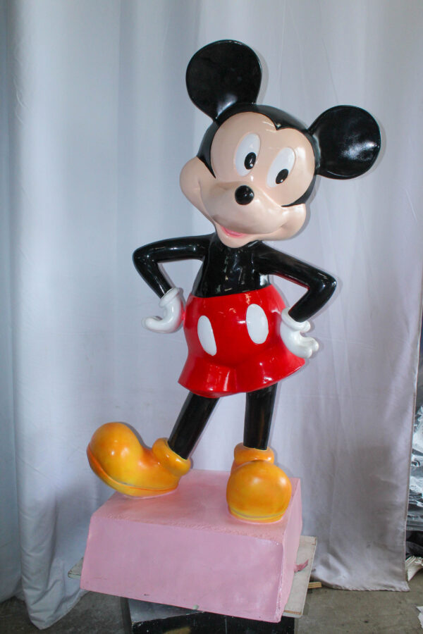 Large Cartoon Mouse Statue Holding Flower Bouquet 35" x 26" x 73"H - Image 11