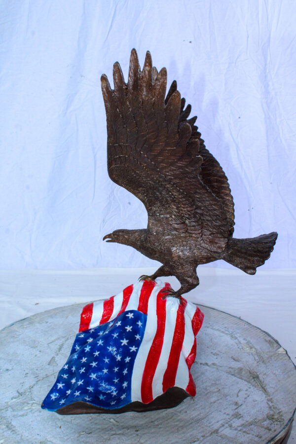 Bronze Bald Eagle Statue on American Flag Base 21" x 14" x 22"H - Image 8