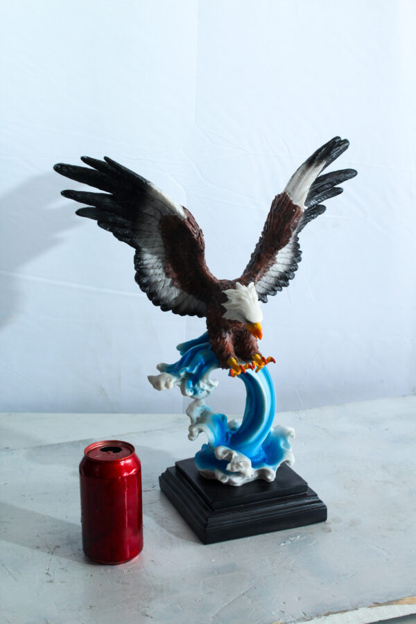 Resin Bald Eagle Statue Diving Over Ocean Wave on Base 14" x 7" x 17"H - Image 12