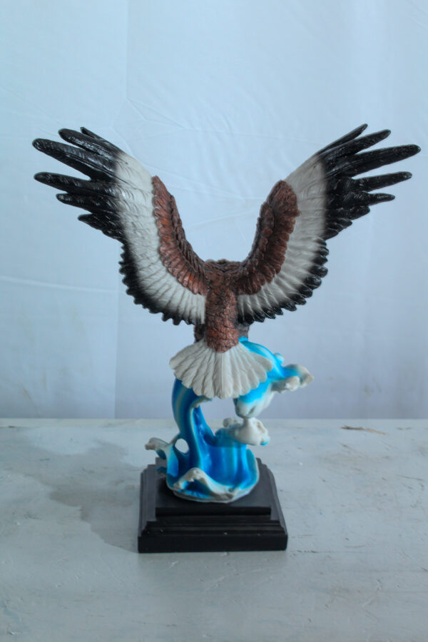 Resin Bald Eagle Statue Diving Over Ocean Wave on Base 14" x 7" x 17"H - Image 3