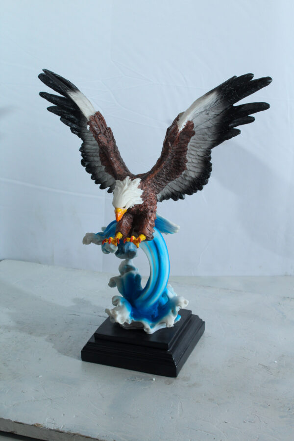Resin Bald Eagle Statue Diving Over Ocean Wave on Base 14" x 7" x 17"H - Image 6