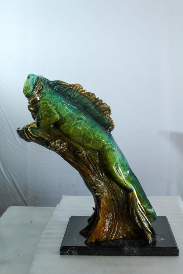 Bronze Iguana Statue on Tree Trunk Mounted on a Marble Base   20" x 7" x 22"H - Image 5
